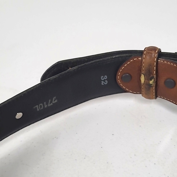 Beautiful Tony Lama gently worn leather belt size 32 in very good condition. - Picture 5 of 7
